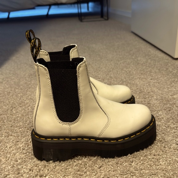 Doc Marten boots - Picture 1 of 3